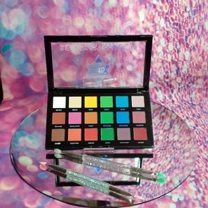 USHAS Ombretto Eyeshadow 18 Bright Fun Shades!!